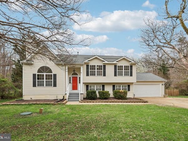 13 HOWARD CIRCLE, FREDERICKSBURG, VA 22405