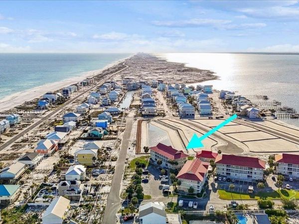 7476 Sunset Harbor Dr, Unit 414, Navarre Beach, FL 32566