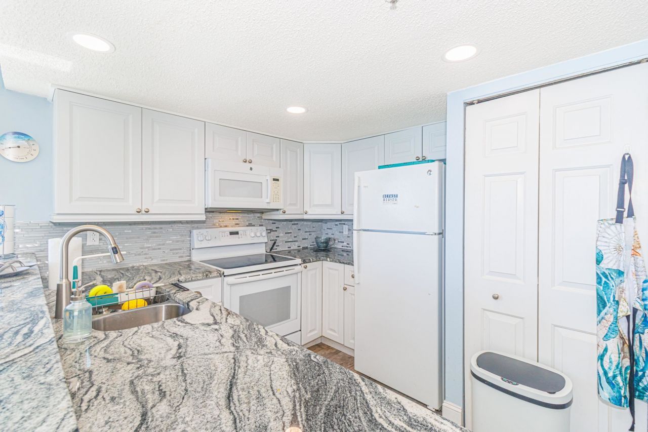 5308 N Ocean Blvd.  Photo 17