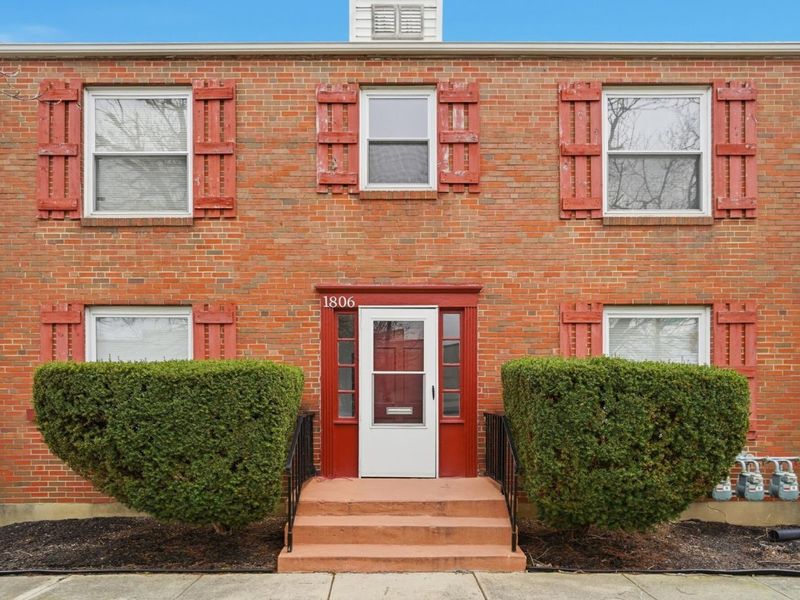 1806 N Limestone Street, Springfield, OH 45503 Photo 3