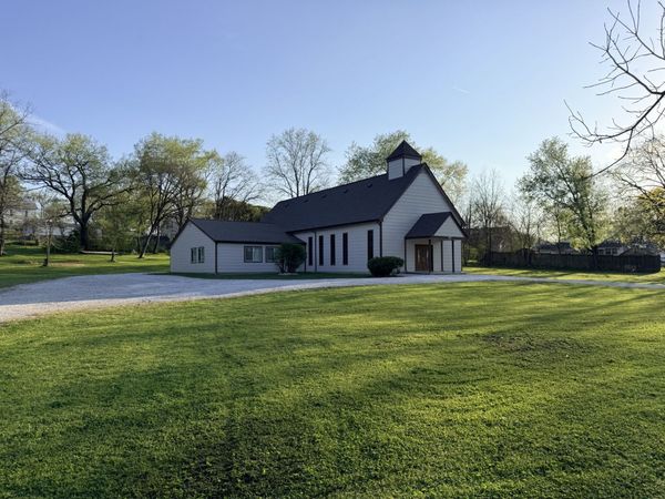 317 W Railroad St, Petersburg, TN 37144