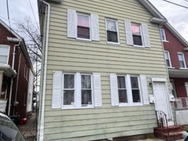 23 Home St, Franklin, NJ 08873