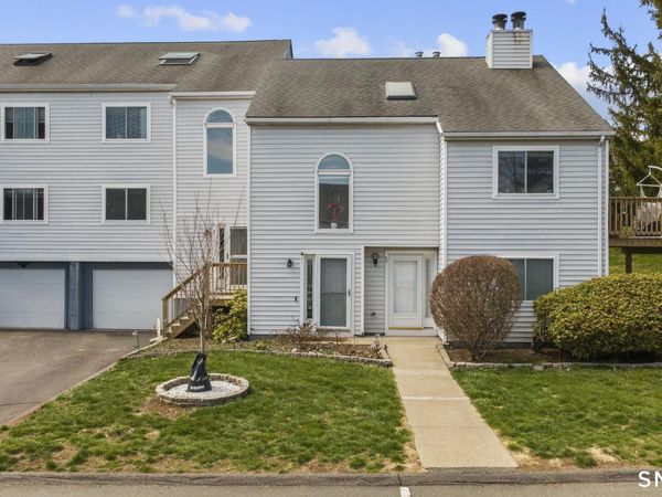 71 Clubhouse, Unit 71, Cromwell, CT 06416