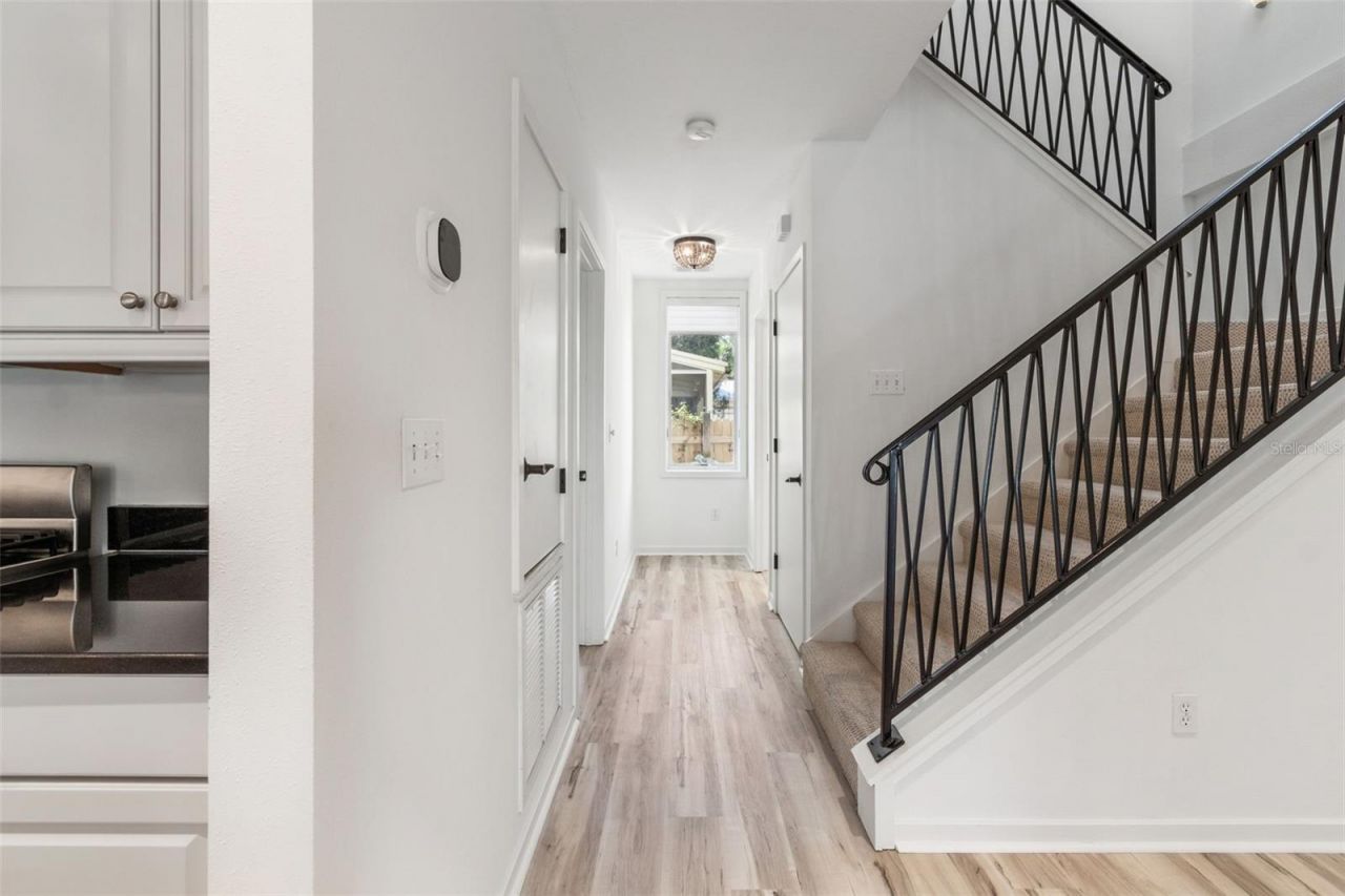 1685 Laurel Street , Unit 3, Sarasota, FL 34236 Photo