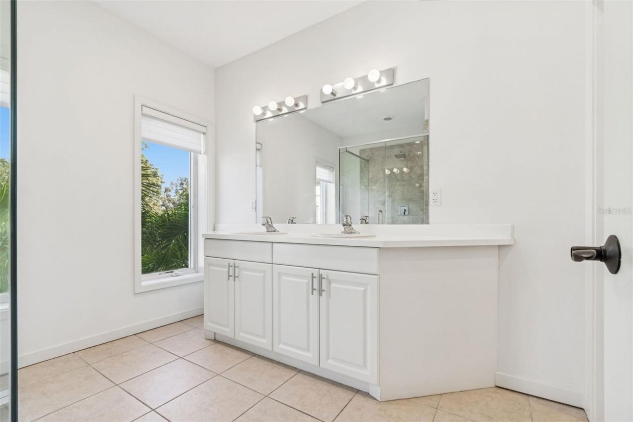 1685 Laurel Street , Unit 3, Sarasota, FL 34236 Photo