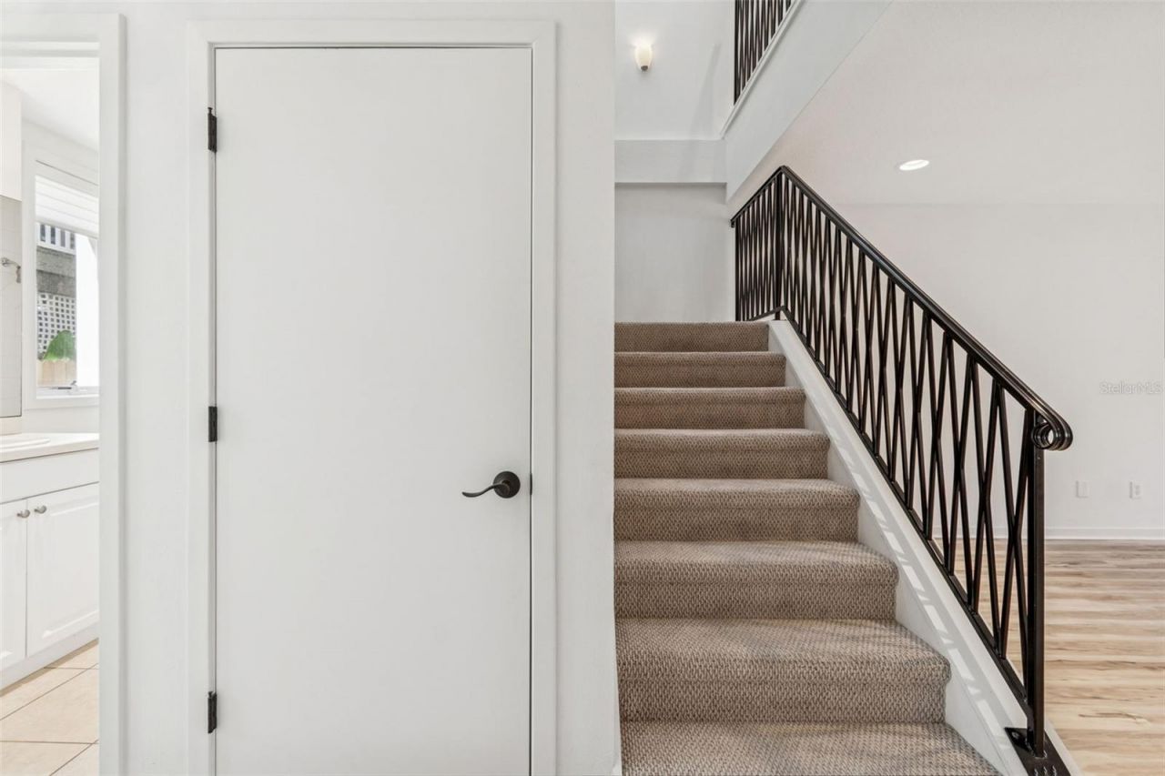 1685 Laurel Street , Unit 3, Sarasota, FL 34236 Photo