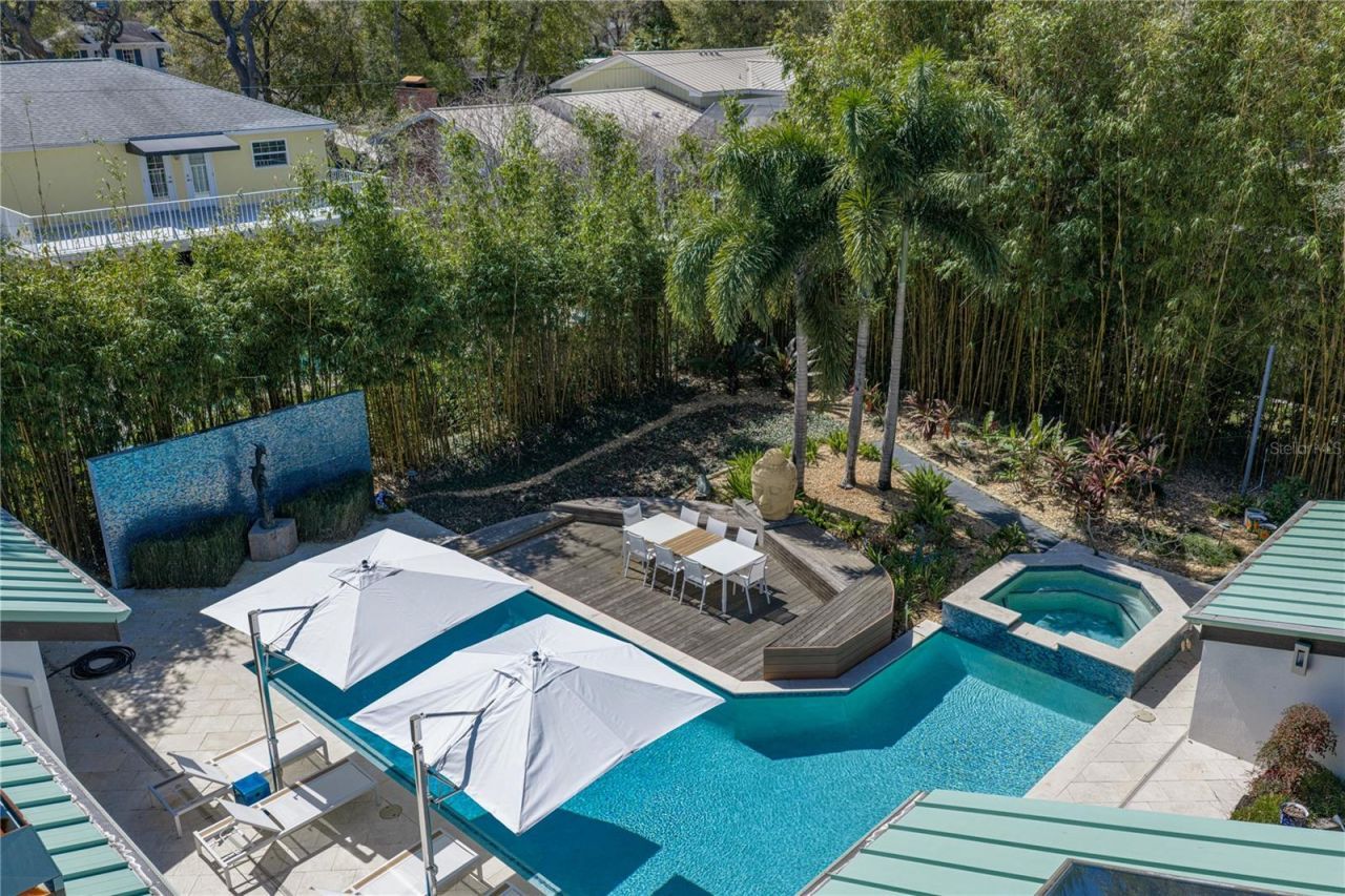 1200 45th Avenue N, Saint Petersburg, FL 33703 Photo