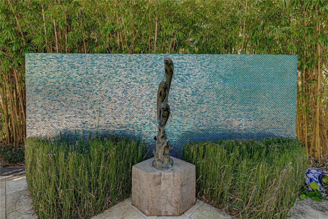 1200 45th Avenue N, Saint Petersburg, FL 33703 Photo