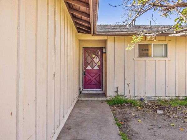 9048 Gideon Cir. S, Lakeside, CA 92040