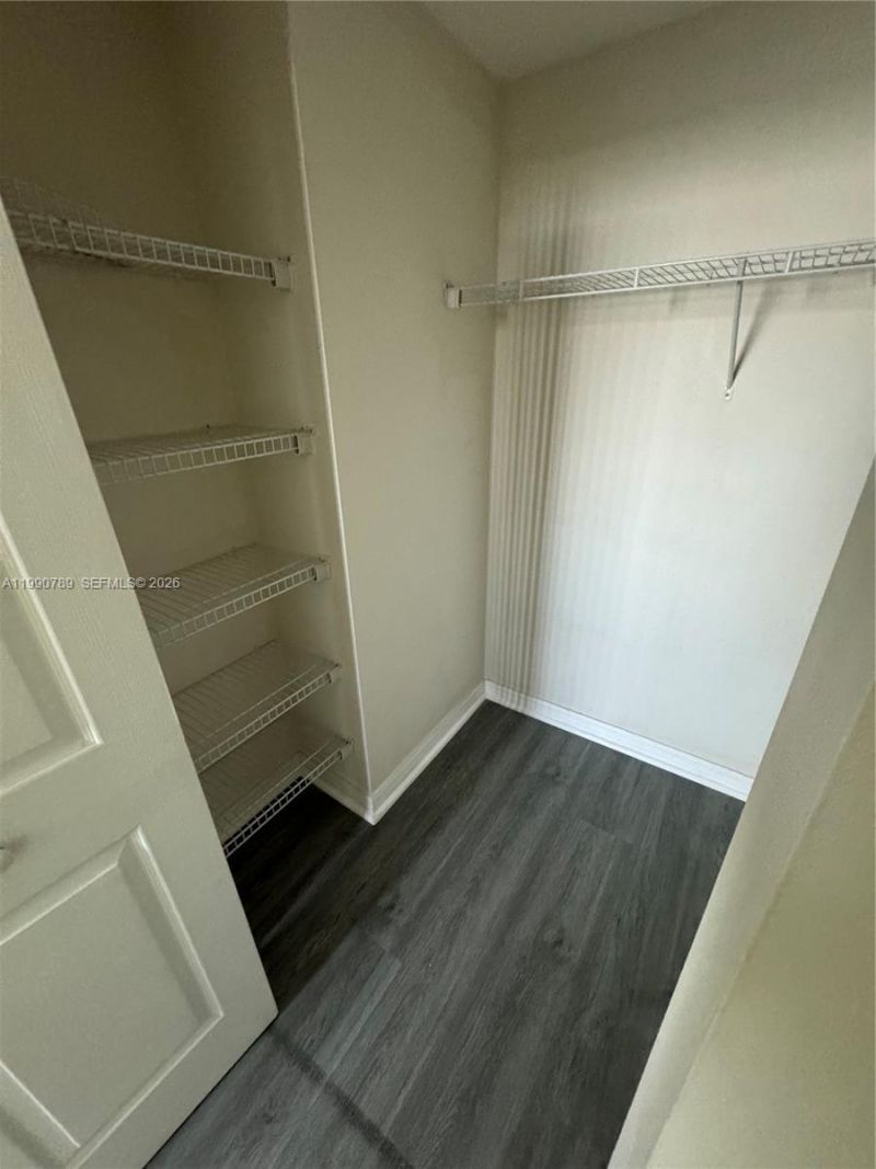 4242 NW 2nd St, Unit 1407, Miami, FL 33126 Photo