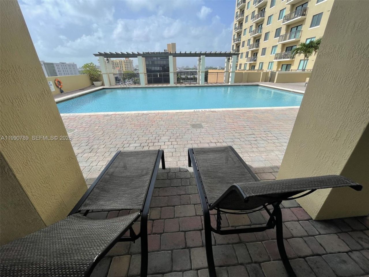 4242 NW 2nd St, Unit 1407, Miami, FL 33126 Photo