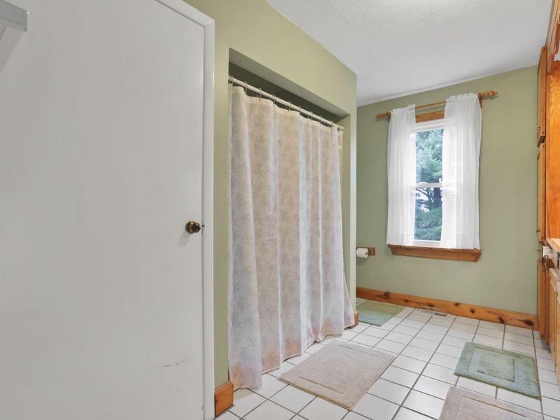 11138 York Road SW, Baltimore, OH 43105 Photo 40