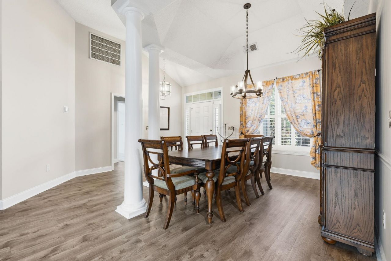 4811 Seabreeze Ln.  Photo 11