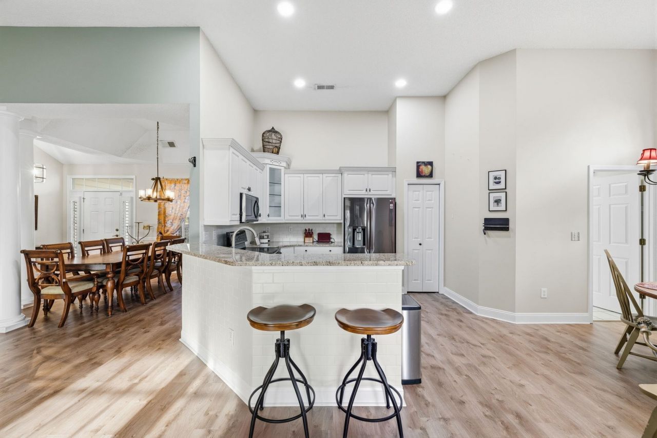 4811 Seabreeze Ln.  Photo 13