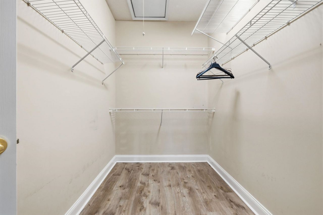 4811 Seabreeze Ln.  Photo 20