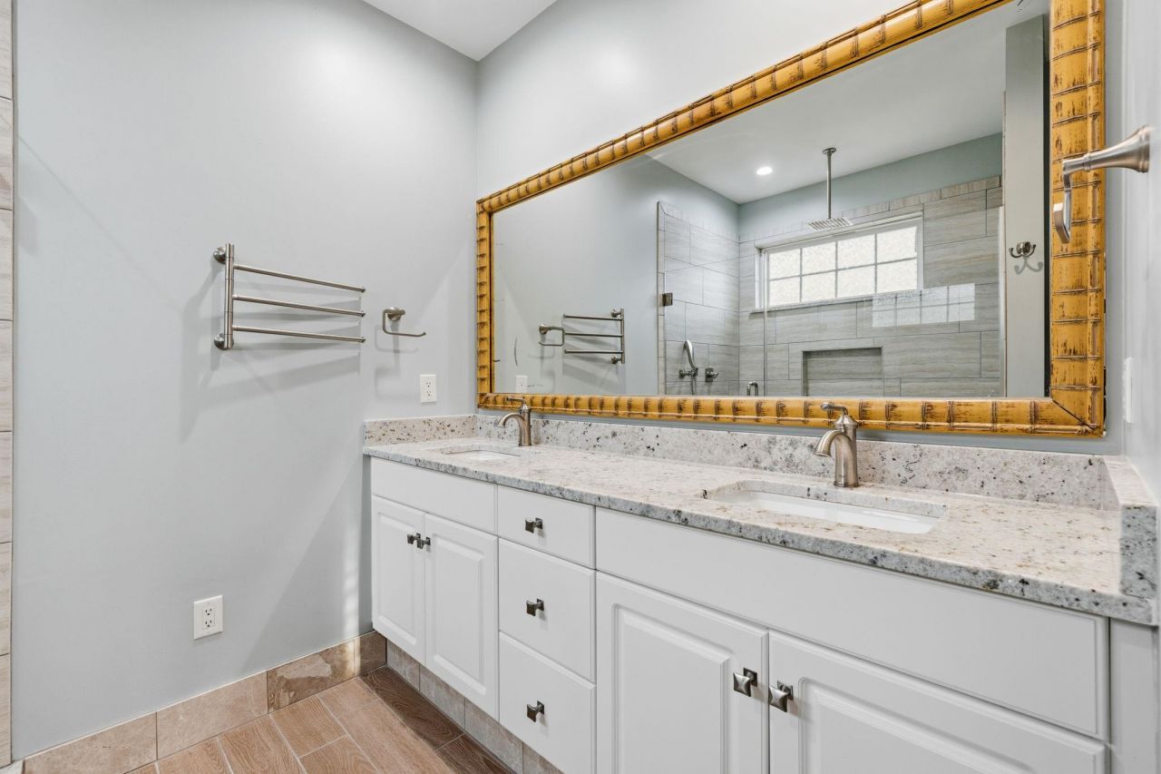 4811 Seabreeze Ln.  Photo 21