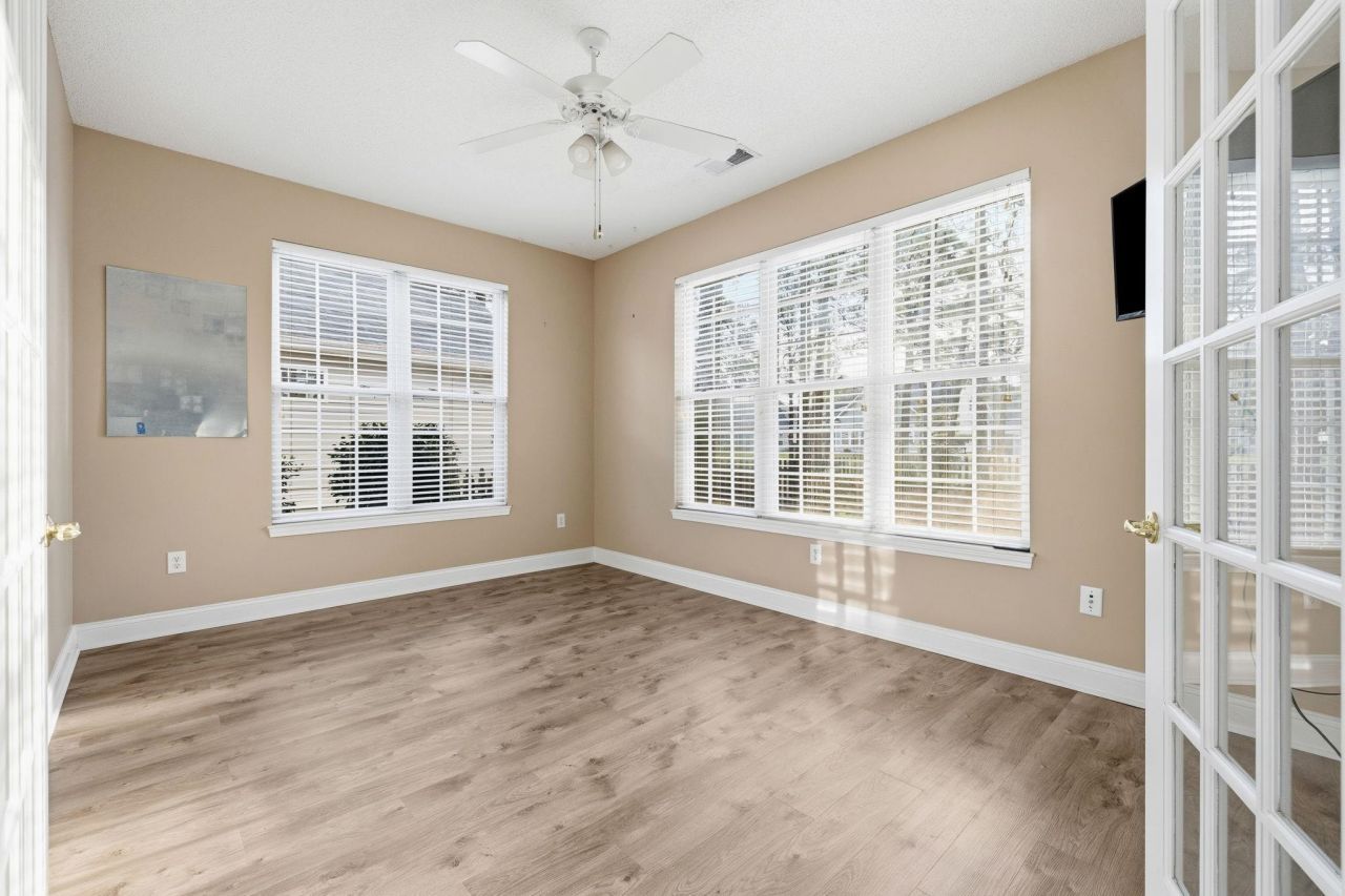 4811 Seabreeze Ln.  Photo 23