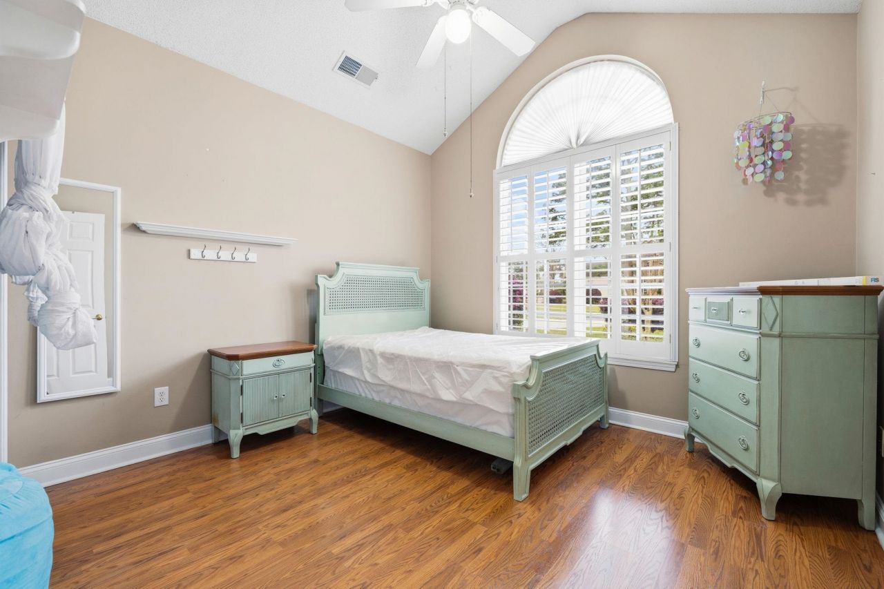 4811 Seabreeze Ln.  Photo 28