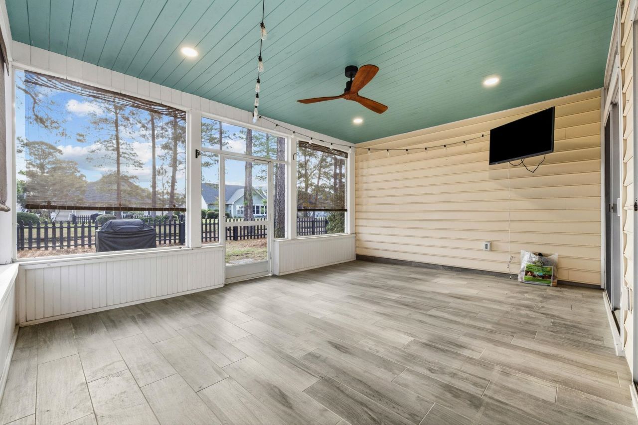 4811 Seabreeze Ln.  Photo 35