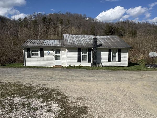 277 Willie Road, Thorn Hill, TN 37881