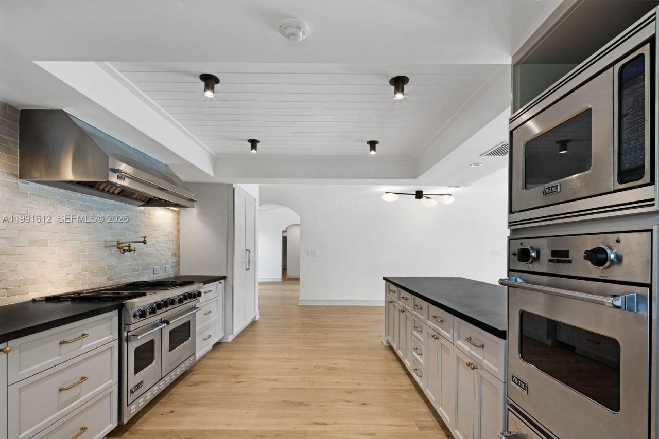 610 Reinante Ave, Coral Gables, FL 33156 Photo