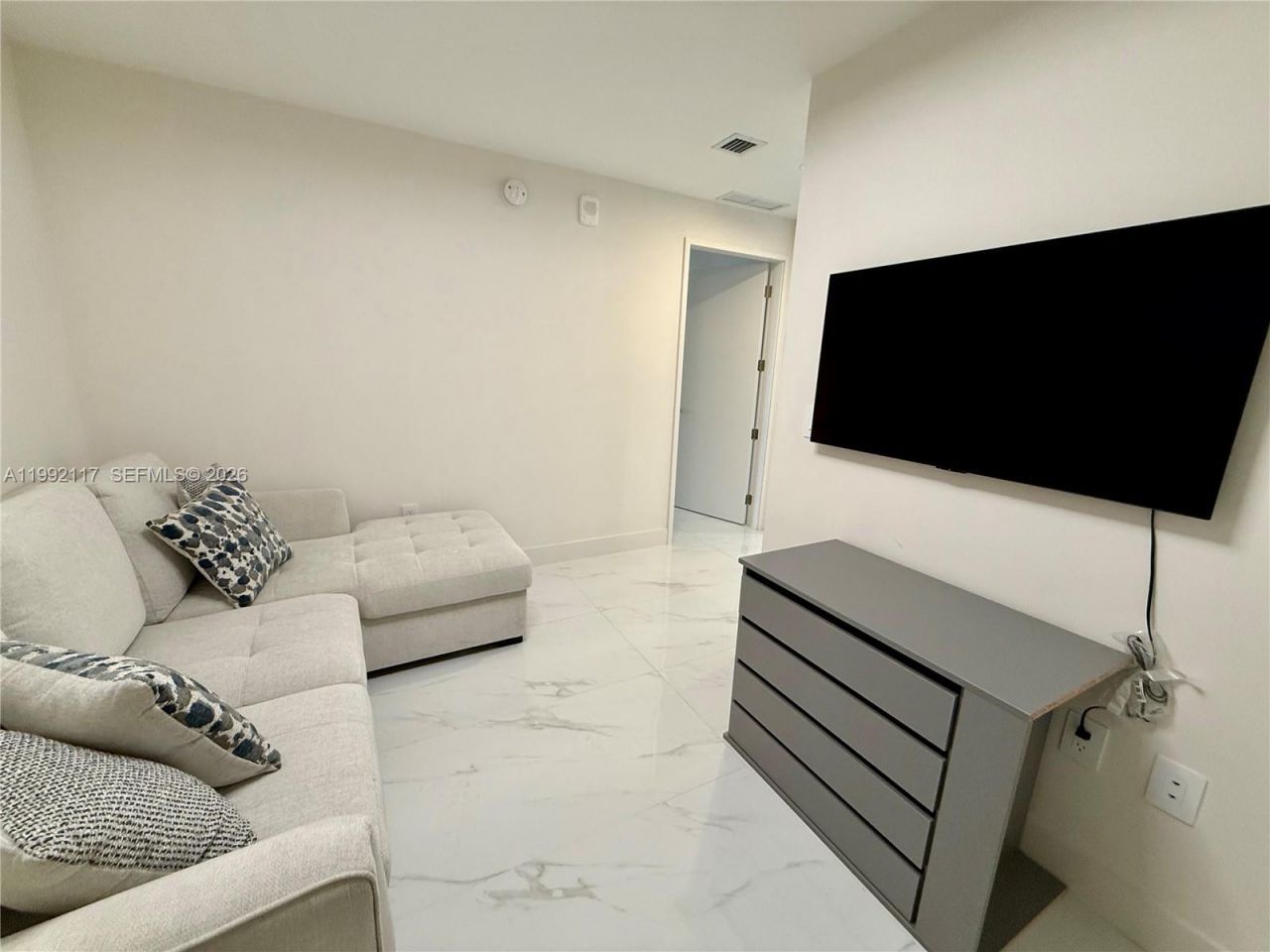 700 NE 24 Street, Unit 3802, Miami, FL 33137 Photo