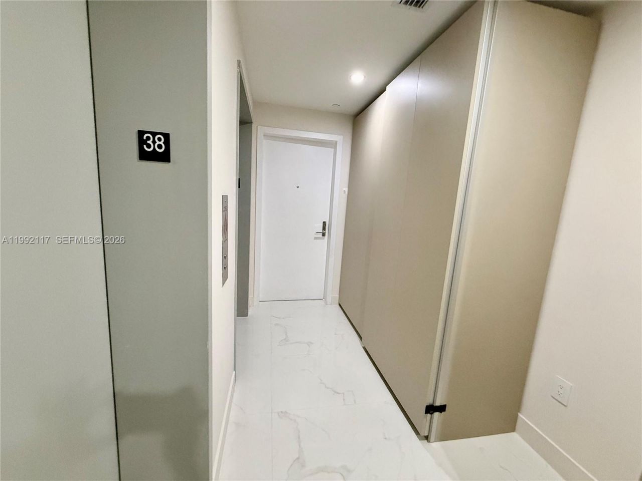 700 NE 24 Street, Unit 3802, Miami, FL 33137 Photo