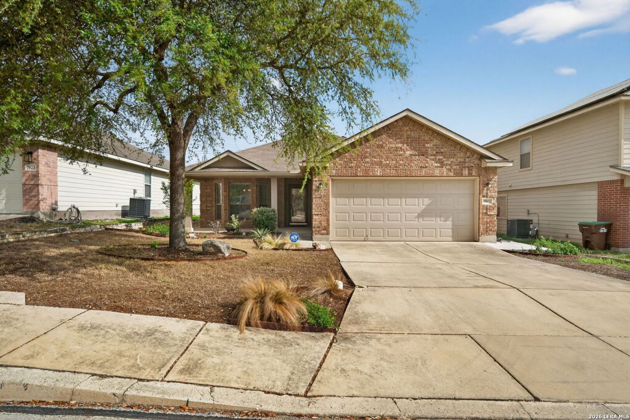 7927 Hatchmere, Converse, TX 78109 Main Photo