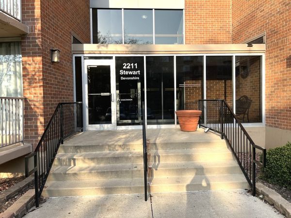 2211 S Stewart Avenue , Unit 3B, Lombard, IL 60148