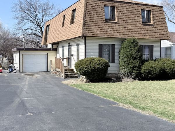 1151 Gates Street, Aurora, IL 60505