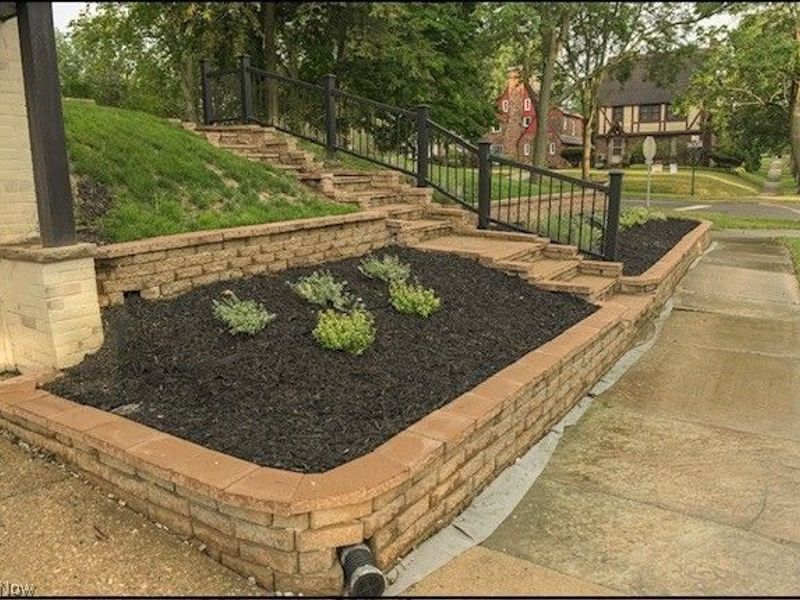 17707 Lomond Boulevard, Shaker Heights, OH 44122 Photo 4