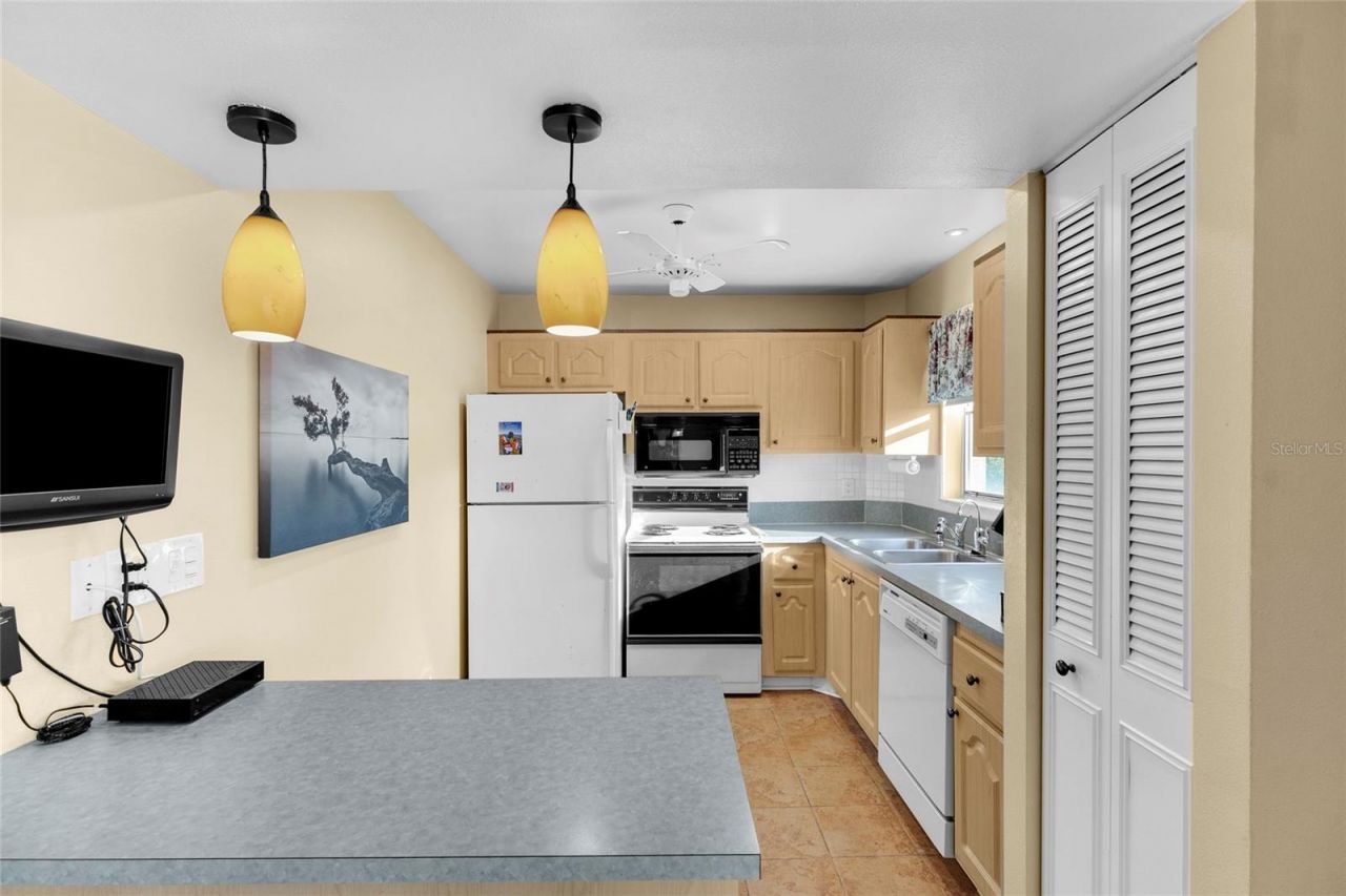 4210 Ironwood Circle , Unit 308J, Bradenton, FL 34209 Photo