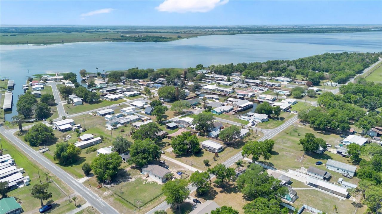 420 Westfall Drive, Kenansville, FL 34739 Photo