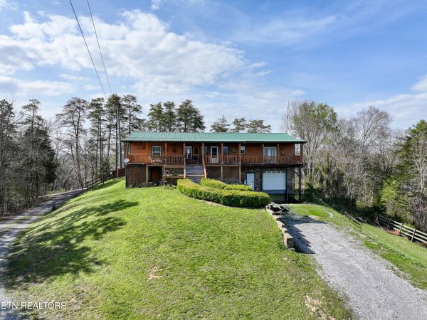 2440 Levee Way, Sevierville, TN 37876