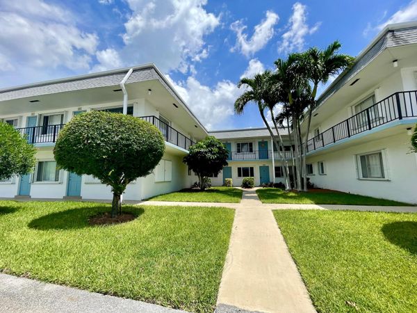 3402 Cynthia Lane, Unit 205, Lake Worth Beach, FL 33461