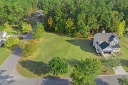 201 Summer Breeze Way photo 4