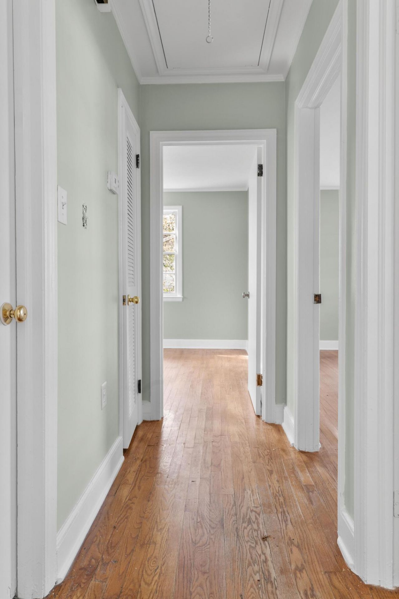 1069 Chestnut Street Photo 12