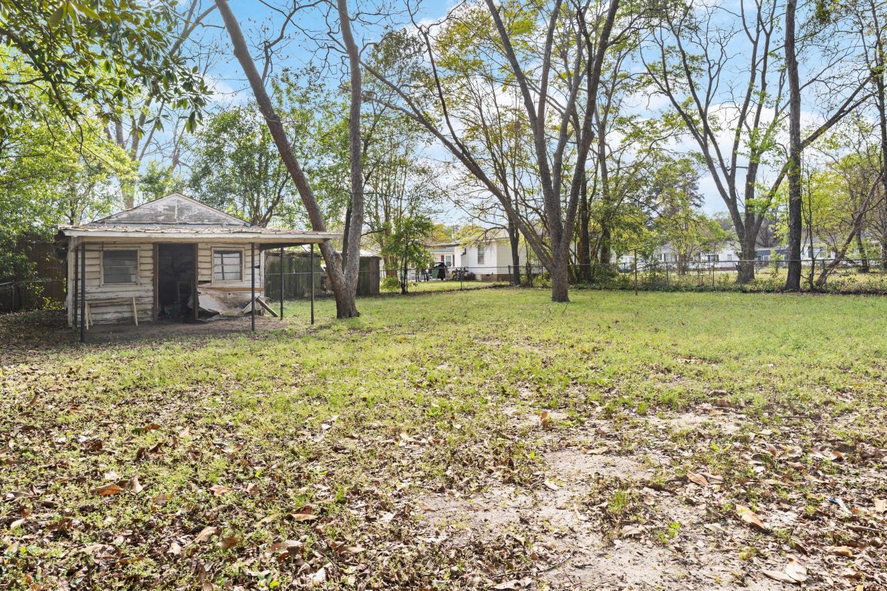 1069 Chestnut Street Photo 19