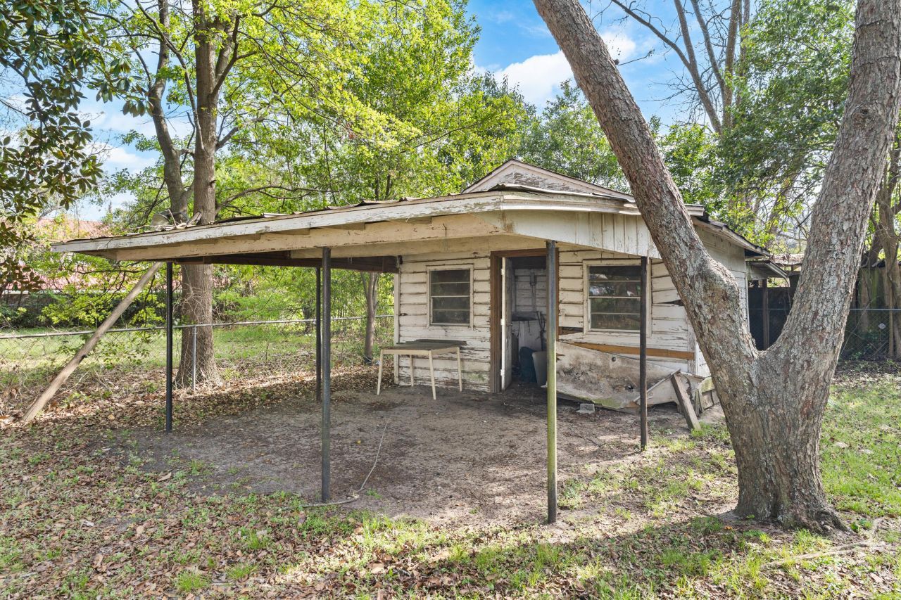 1069 Chestnut Street Photo 20