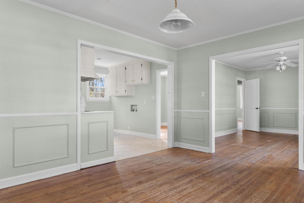 1069 Chestnut Street Photo 8