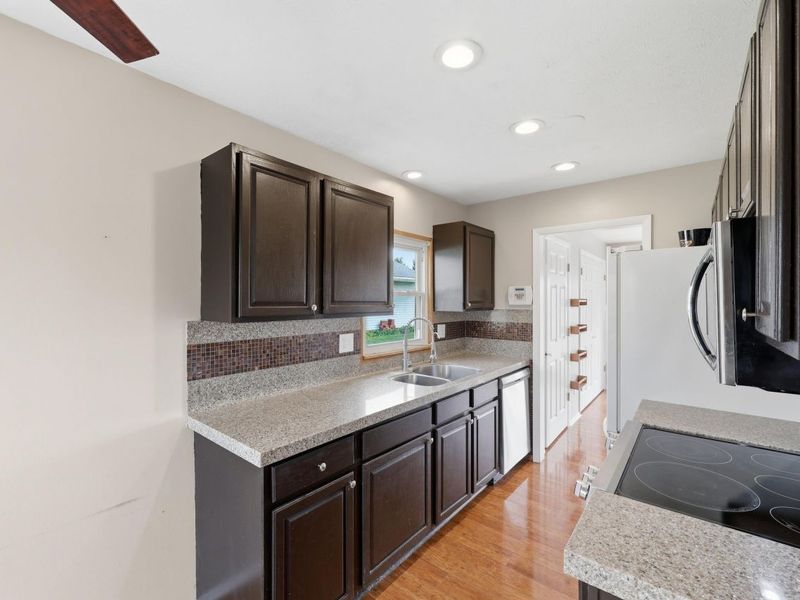 374 N Sarwil Drive, Canal Winchester, OH 43110 Photo 14