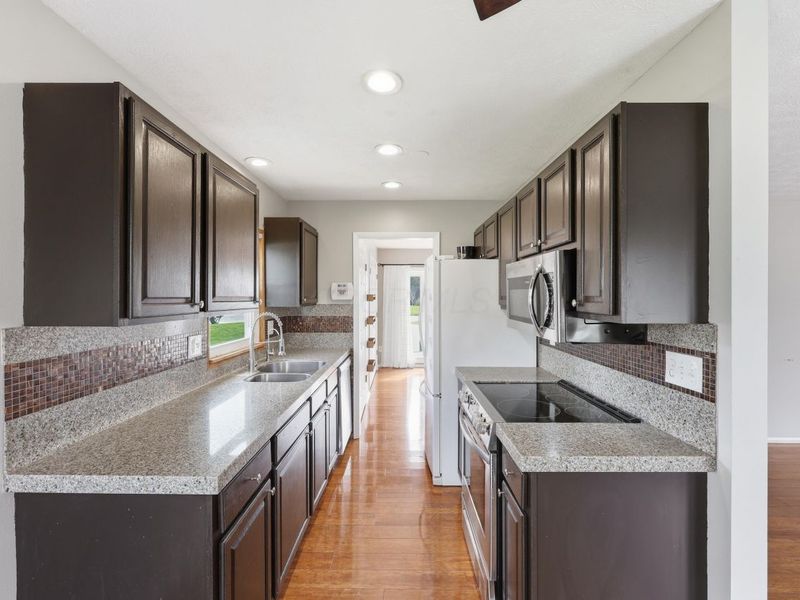 374 N Sarwil Drive, Canal Winchester, OH 43110 Photo 15