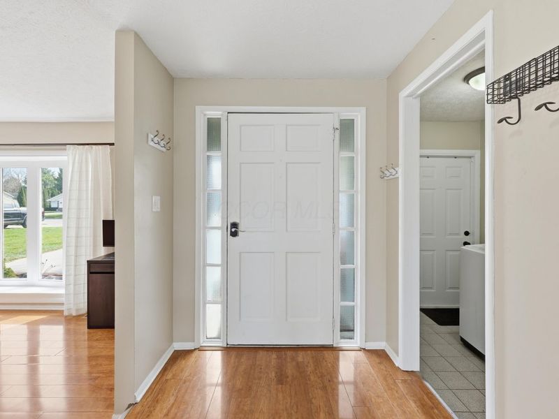 374 N Sarwil Drive, Canal Winchester, OH 43110 Photo 7