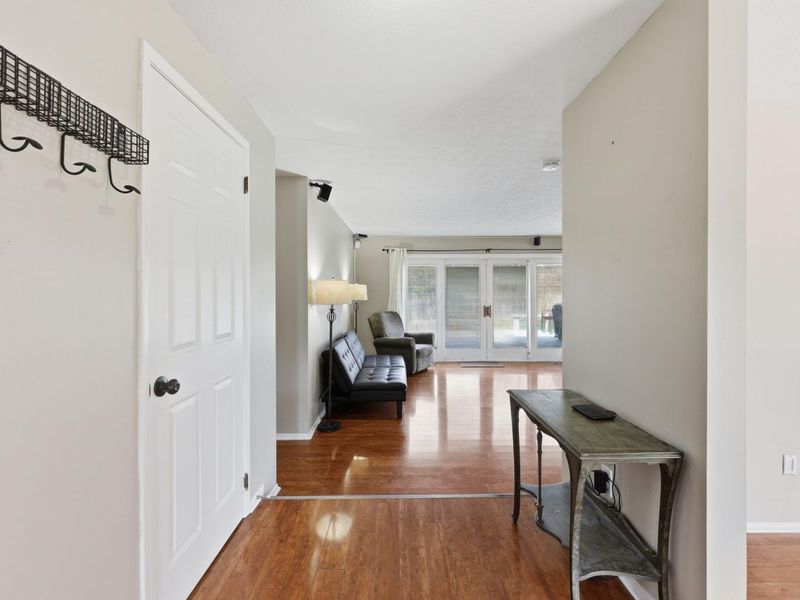 374 N Sarwil Drive, Canal Winchester, OH 43110 Photo 8