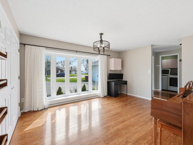 374 N Sarwil Drive, Canal Winchester, OH 43110 Photo 9