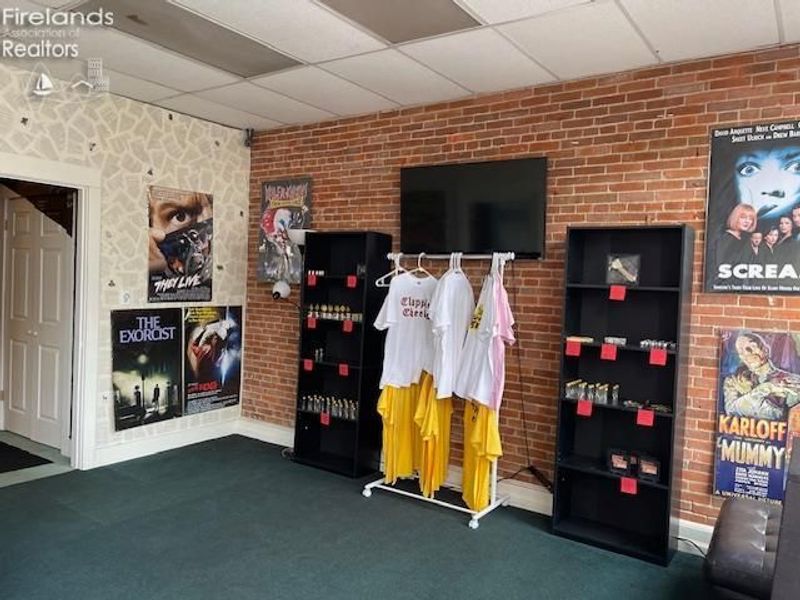 227 E Harding Way, Galion, OH 44833 Photo 14