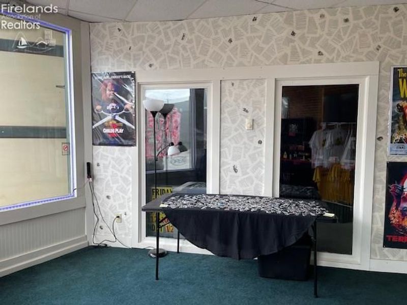 227 E Harding Way, Galion, OH 44833 Photo 5