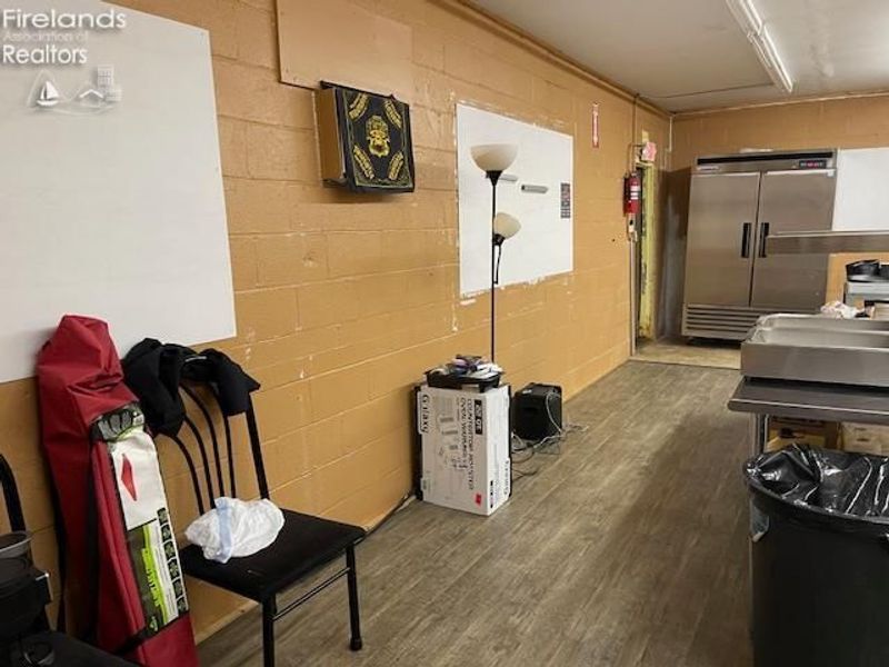 227 E Harding Way, Galion, OH 44833 Photo 9