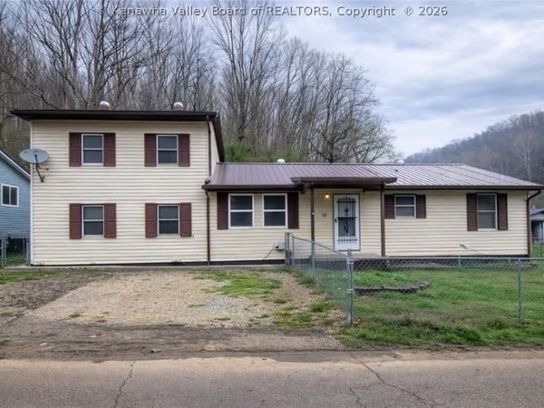 12 Friday Street, West Hamlin, WV 25571