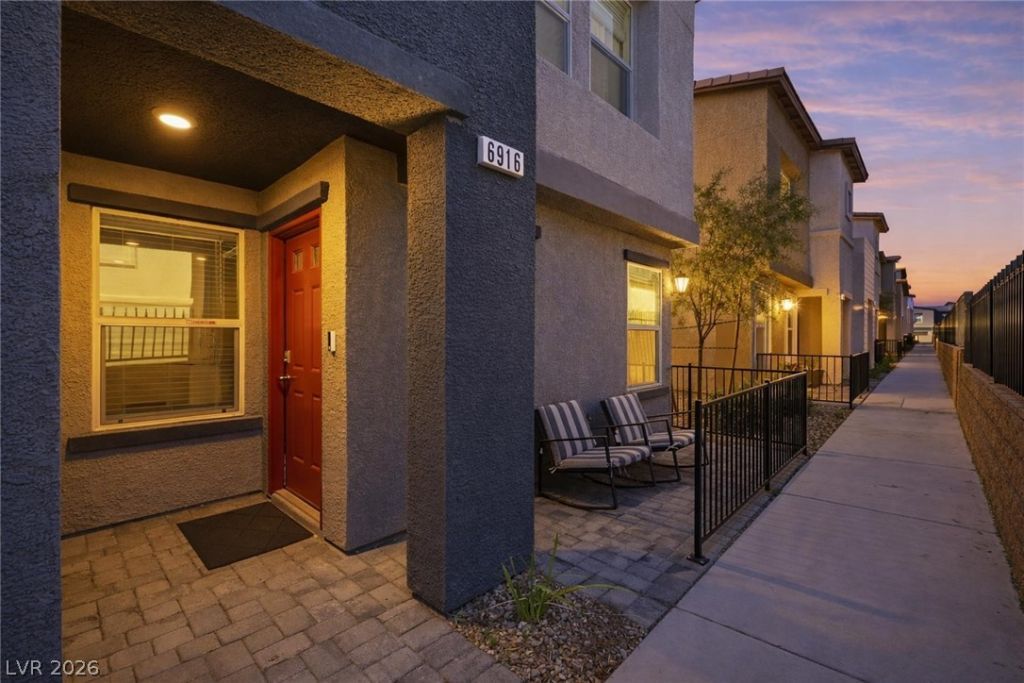 6916 Stratham Hill Street, Las Vegas, NV 89166 Main Photo